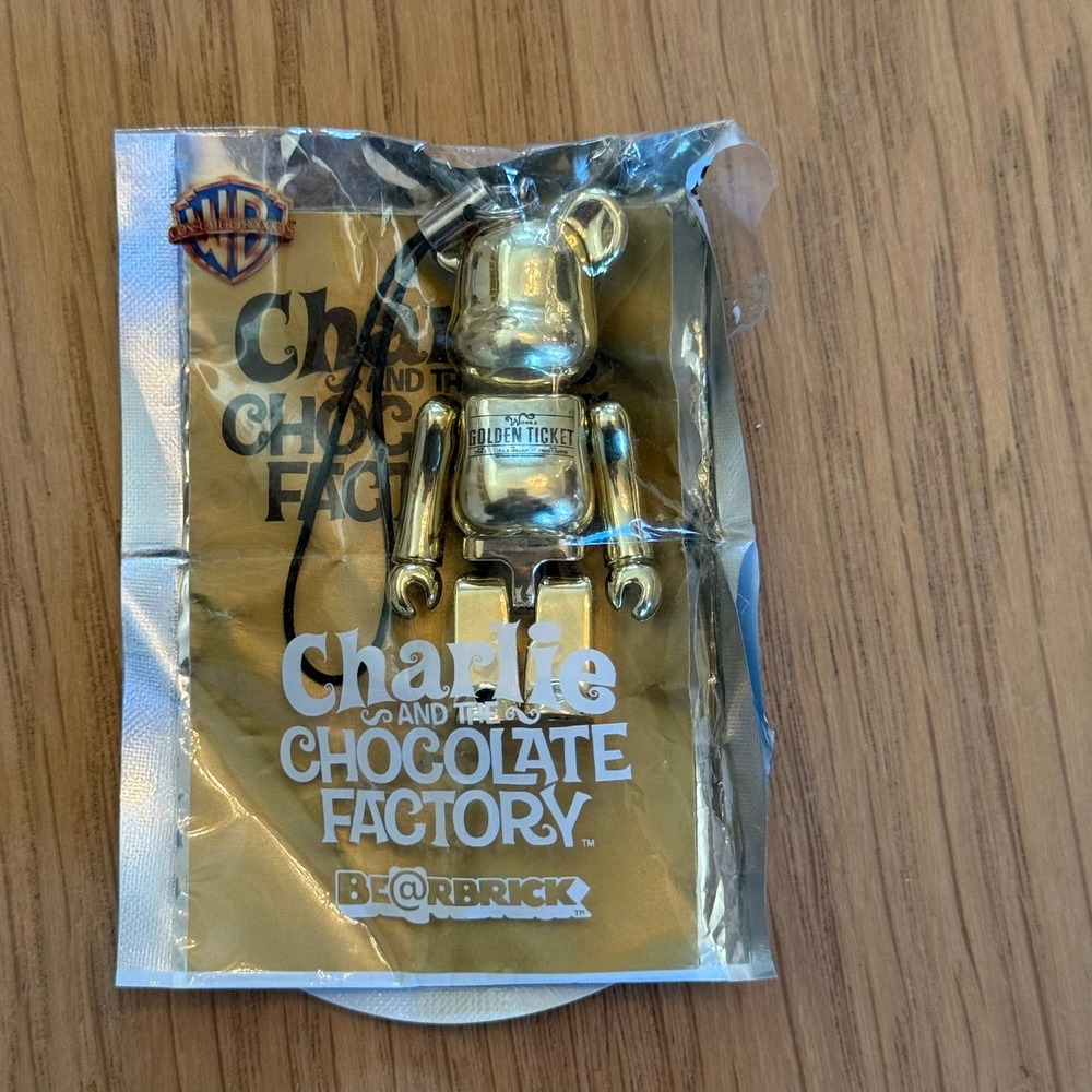 BE@RBRICK Charlie and the‎ Chocolate Factory Golden Ticket Bearbrick Collectible
